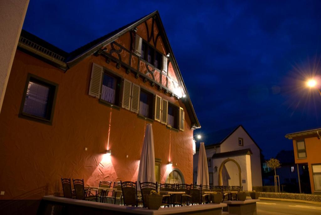 Dreis-Brück Beim Holzschnitzer酒店 外观 照片